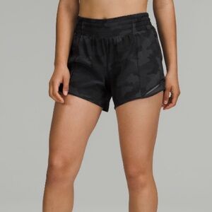 Lululemon Hotty Hot High-Rise Lined Short 4” Black Camo